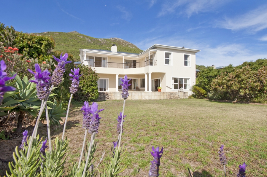 To Let 4 Bedroom Property for Rent in Belvedere Western Cape